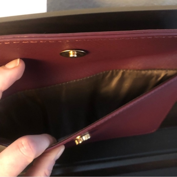 NWOT Purple Wallet Clutch Purse Wristlet - Picture 6 of 7